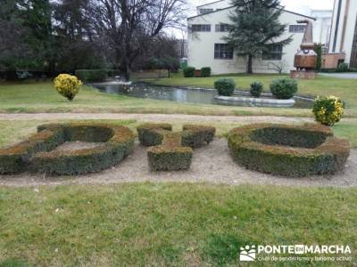 Destilería DYC y Ciudad de Segovia; senderismo segovia;mochilas de trekking